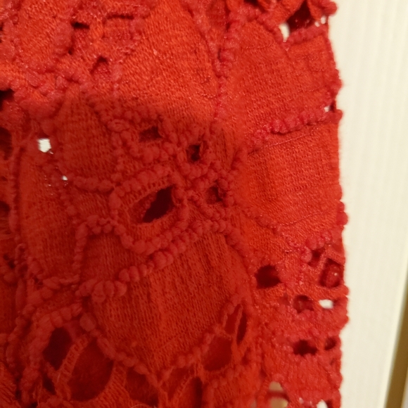 Red lacey top - Picture 3 of 8